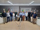 Câmara de Vereadores de Zortéa homenageia jovem Emanuelly Aparecida Diniz com moção de aplauso Câmara de Vereadores de Zortéa homenageia jovem Emanuelly Aparecida Diniz com moção de aplauso