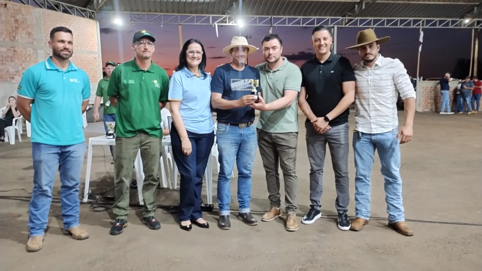 Vereadores Representam o Legislativo no Leilão do Gado em Zortéa